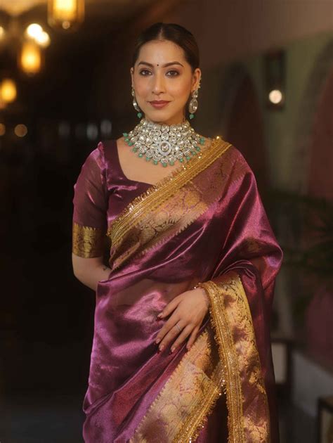 Banarasee Handwoven Plain Tissue Saree With Zari Border & Lace-Plum