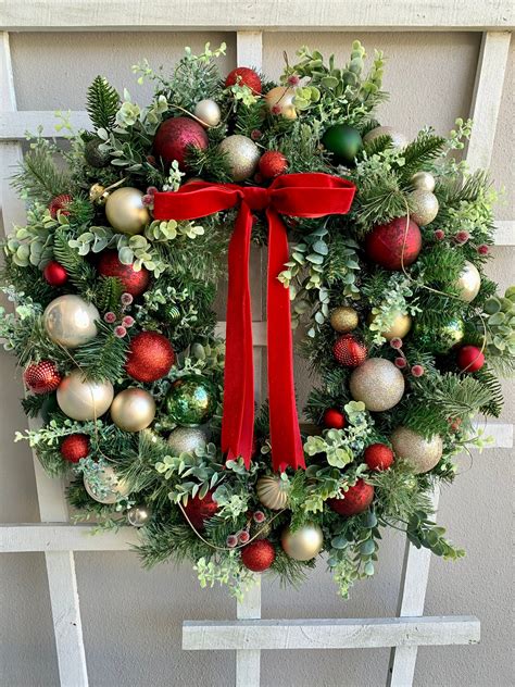 Red Wreath, Christmas Wreath, Wreath for Front Door, Traditional Wreath ...