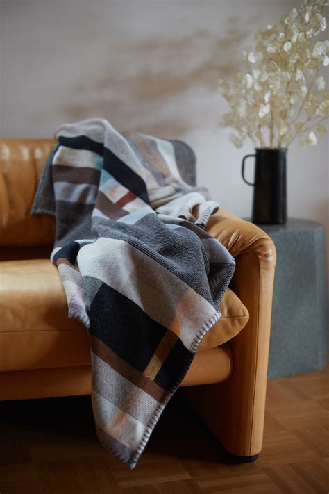 Wallace Sewell English Blankets, Throws & Pillows | Métaphore European ...