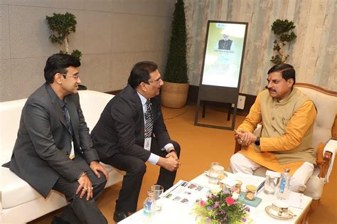 MP Growth Conclave 2025: Top Hoteliers Meet CM Mohan Yadav, Discuss ...