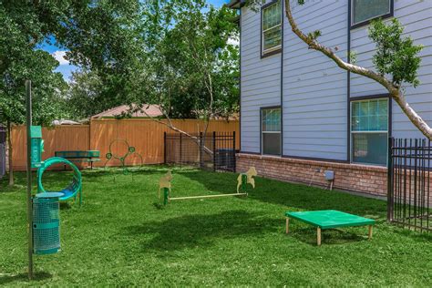 Gallery - Fall Creek Square