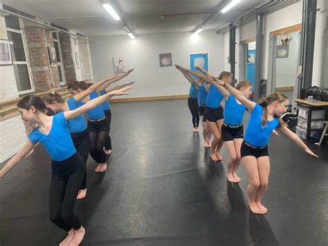 Classes - Creative Dance Centre