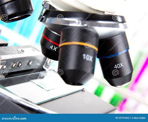 Modern Microscope 的图像结果