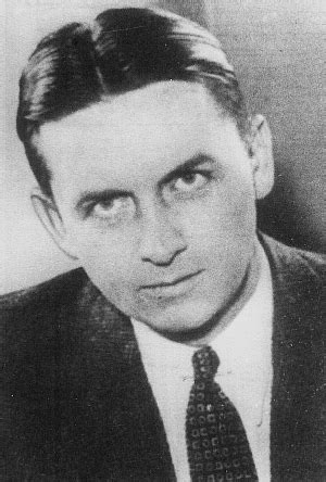 Eliot Ness, the Untouchable agent who battled Al Capone, died a broke ...