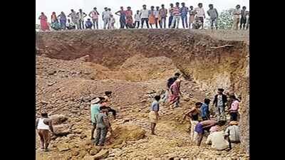 MP: 3 kids among 6 dead in Shahdol mine collapse | Bhopal News - Times ...