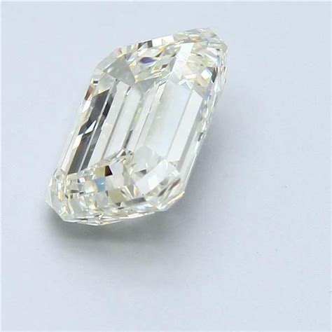 Lab-Grown Diamond Rings Guide