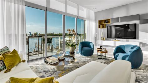 Elaine lINKS – Quint Collection