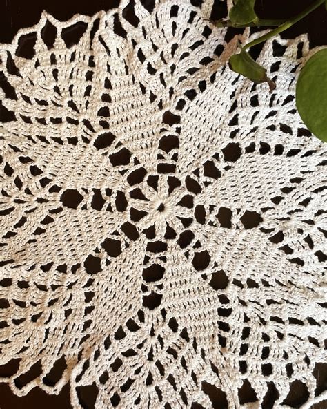 Pure White Vajra Handwoven Crochet Placement Mat – houseofpallikkara