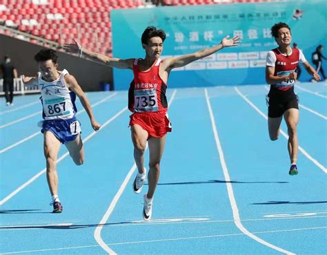 我省运动员陈佳鹏夺得男子200米金牌