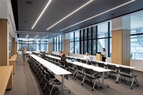 500 W Madison St, Chicago, IL 60661 - Accenture Tower | LoopNet