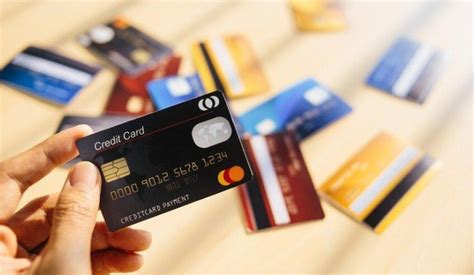 信用卡取现，现金分期，信用卡贷款是什么？它们的区别在哪里？ - 哔哩哔哩