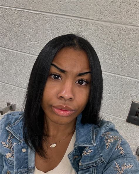 Victoria Johnson | i love when a throwback looks new | Instagram