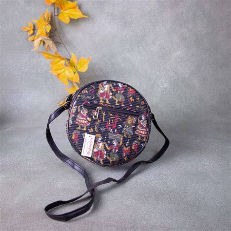 Drum Slings Black Colour Kalamkari Design. – lakshya bags