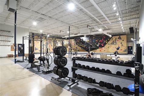 Hampton Rock Climbing Gym | Latitude Climbing