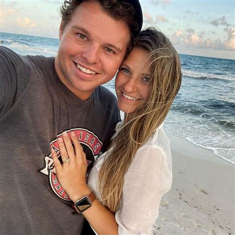 Jeremiah Duggar's Wife Hannah Is Pregnant, Expecting Baby No. 3