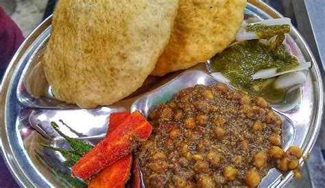 5 Places Dishing Out The Best Chole Bhature In East Delhi | WhatsHot ...