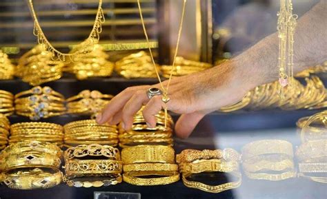 The rise in the price of gold, know what is the rate of gold in your ...