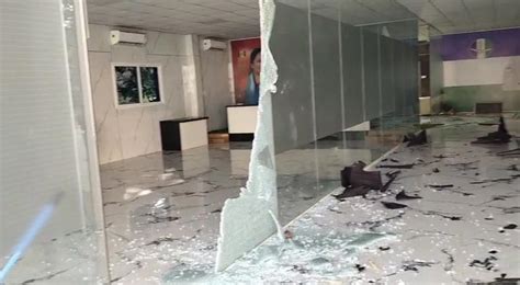 YSRCP office in Hindupur attacked; Jagan says it’s an assault on democracy