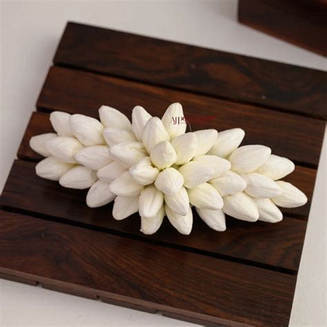 Artifical Jasmine Bud - Big Hair Clip – AJ Punnagai