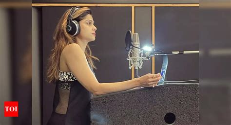 Shamita Shetty receives an overwhelming response from fans on latest ...