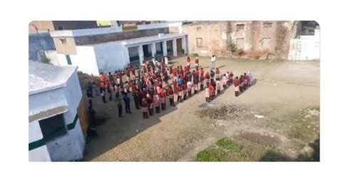 Watch: UP govt school students recite 'Mere Allah burai se bachana ...
