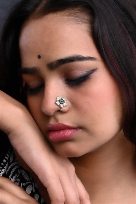 Green Lotus Silver Clip On Nose Pin – Totapari