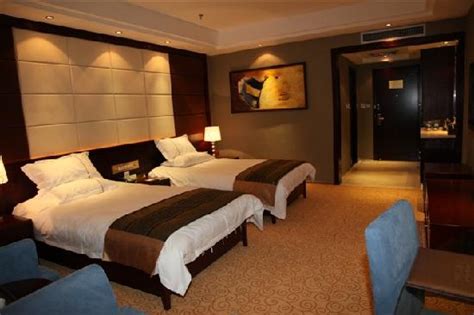 SALT LAKE GRAND HOTEL (Golmud) - Hotel Reviews & Photos - Tripadvisor