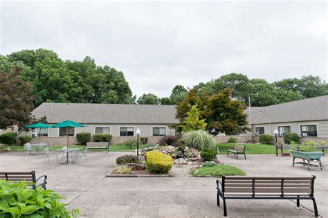 Facility - Autumn Lake - New Britain