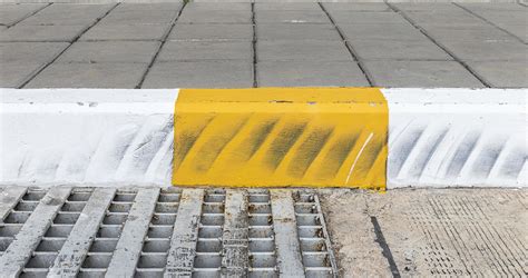 What Is A Yellow Curb Mean at Joel Kates blog