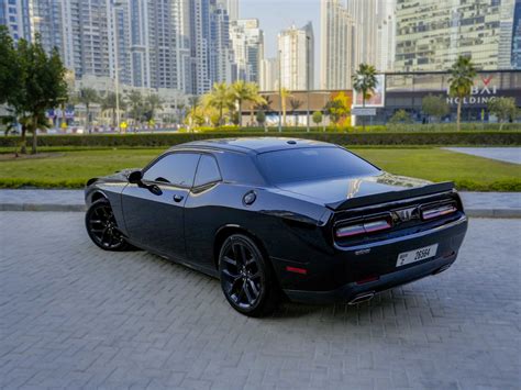 Dodge Challenger V6
