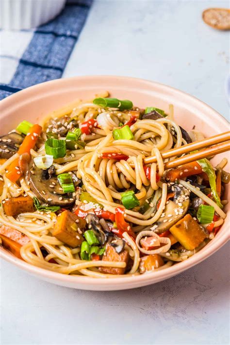 Vegan Stir Fry Noodles (Ready in Under 30 Minutes!)