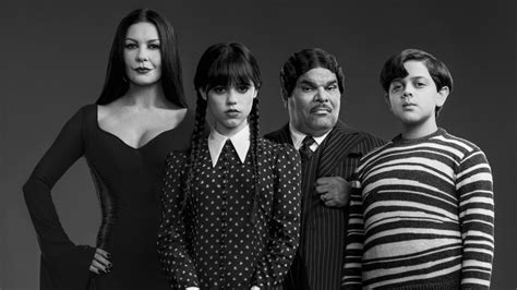 Wednesday: Exclusive "Tim Burton" Behind the Scenes Clip