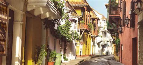 Edificios coloniales en ciudades más bonitas de Latinoamérica