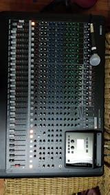 Yamaha MGP24X Mixing Console – BAJAAO.COM