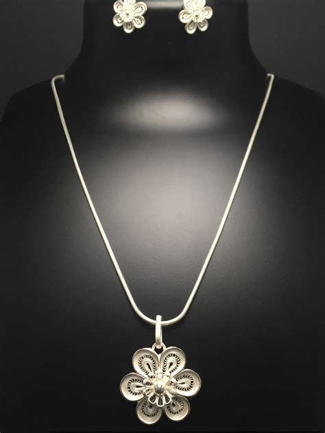 Silver Pendant online for women | Silverlinings | Handmade Filigree