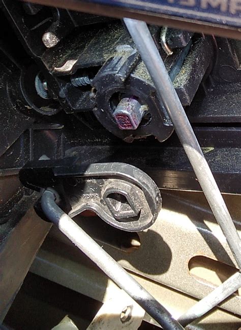 2019 Ford Edge Keyless Entry Code Location 的图像结果