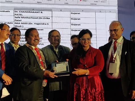 Surat-based woman doctor honored with National Office bearer award in ...