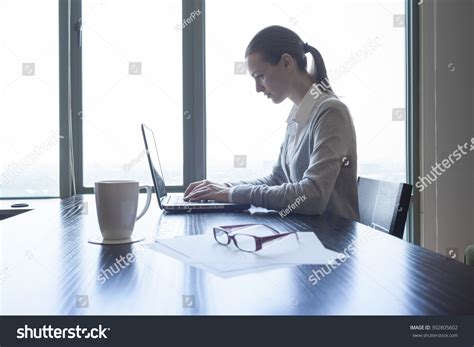 Working Hard Work 的图像结果