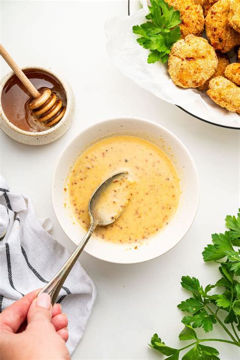 Honey Mustard Dipping Sauce | Simply Quinoa