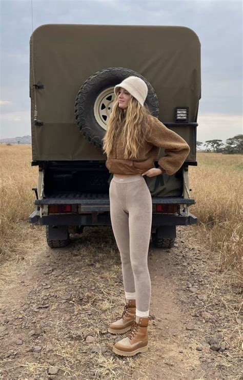 Pin by Ryder Richards on My Style | Hiking outfit women, Cute hiking ...