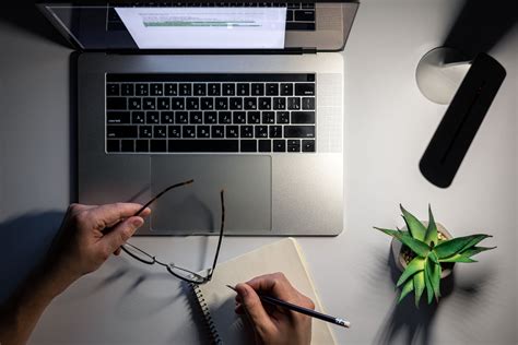 Doctor Dreams Tips on How to sleep better? | Nilkamal Sleep