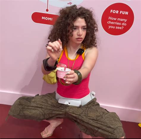 The best Demitra Kalogeras feet pictures 🤩