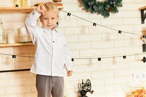 Cute child outfits Images - Free Download on Freepik