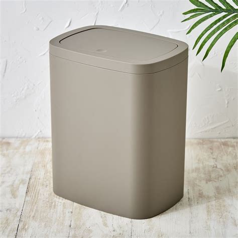 Buy Nesta Nexus Swing Lid Waste Bin from Home Centre at just INR 999.0