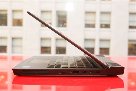 Alienware 13 R3 OLED (pictures) - CNET