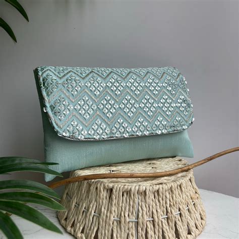 Shimmery Stars Slings – The Wedding Element