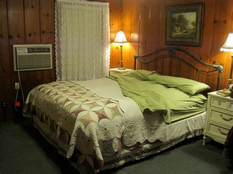 RIVERVIEW LODGE (Kernville) - Hotel Reviews, Photos, Rate Comparison ...