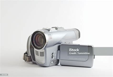 Camcorder Front View 的图像结果