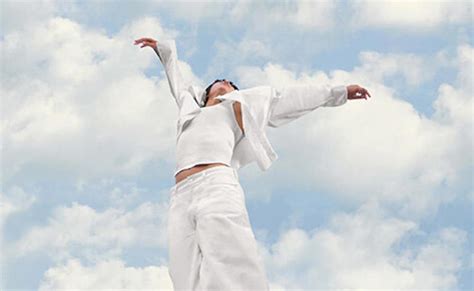 Pantone chooses 'Cloud Dancer' as 2026 colour of the year