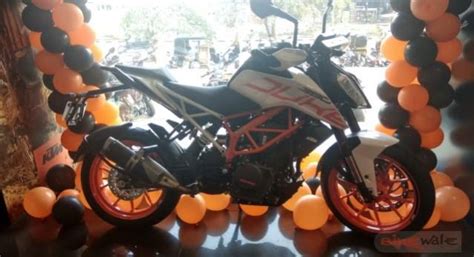 2018 KTM 390 Duke White colour option launched in India for the same ...
